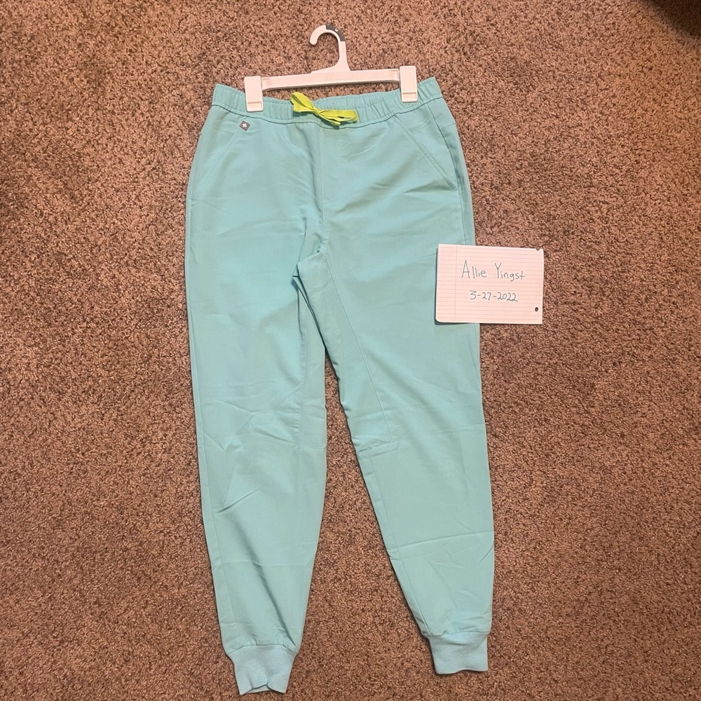 Figs men’s size medium Tansen Jogger style Fresh Aqua Scrub Pants